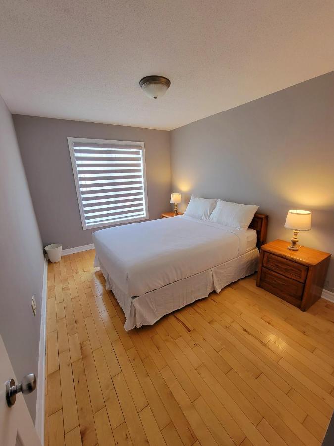 Cozy 3 Bedroom Town House 20 Min From Ottawa Down Town And Airport Luaran gambar